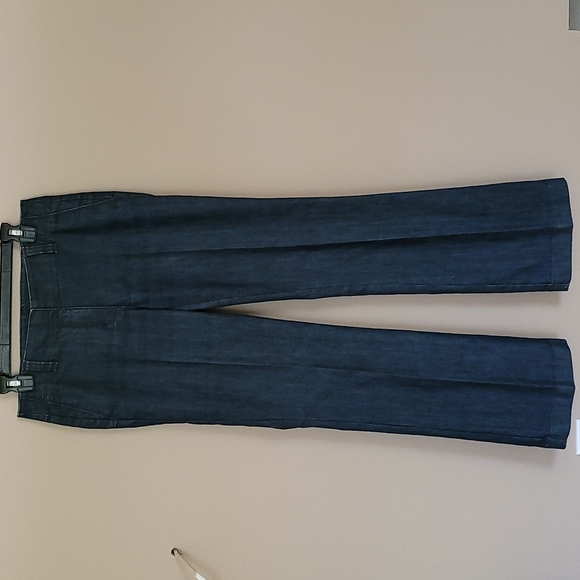 Ann Taylor Denim - Ann Taylor Signature Fit